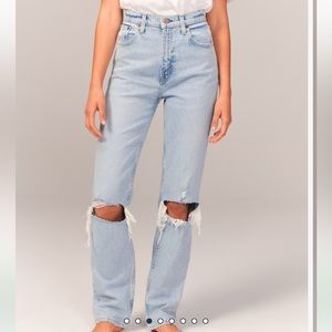 Abercrombie Ultra High Rise 90s Straight Jean